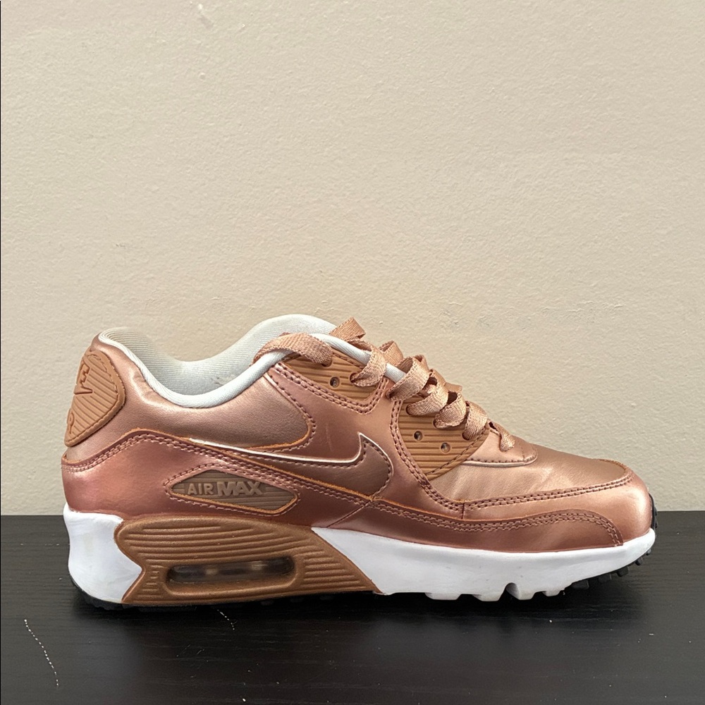 Nike Air Max 90 SE Metallic Bronze size 4.5y - Picture 2 of 9